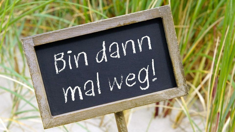 Auf in den Urlaub! Aber vergessen Sie nicht, eine E-Mail-Abwesenheitsnotiz einzurichten.