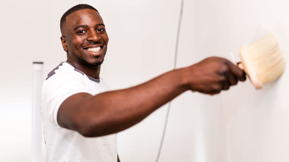 Malermeister Ben Ngaleba würde gern einen Tag mit einem Handwerkskammerpräsidenten tauschen und seine Aufgaben kennenlernen.