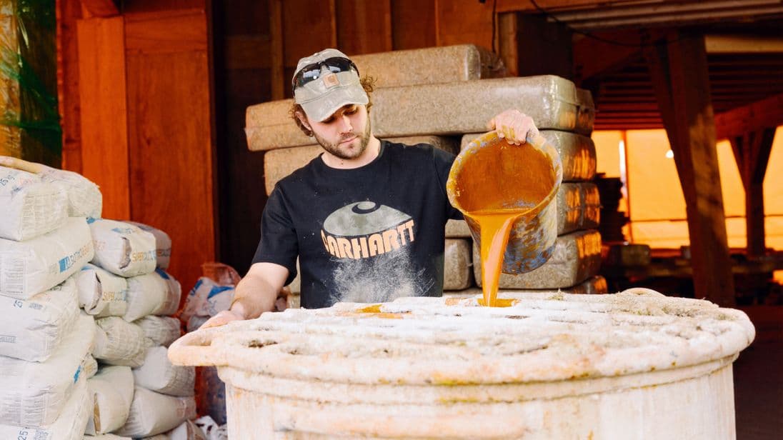 Nicht nur für die Baustelle geeignet: Handwerker können die neuen T-Shirts aus der Sommerkollektion von Carhartt durchaus auch  in der Freizeit tragen.