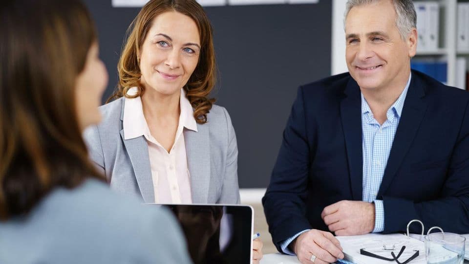 Fremdgeschäftsführer zählen in Kleinbetrieben der Regel nicht als Arbeitnehmer, entschied das Bundesarbeitsgericht.
