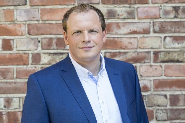 Daniel Keding hat die Nase voll von Vorschriften für seinen Baubetrieb. Er würde sich gern auf sein Handwerk konzentrieren.