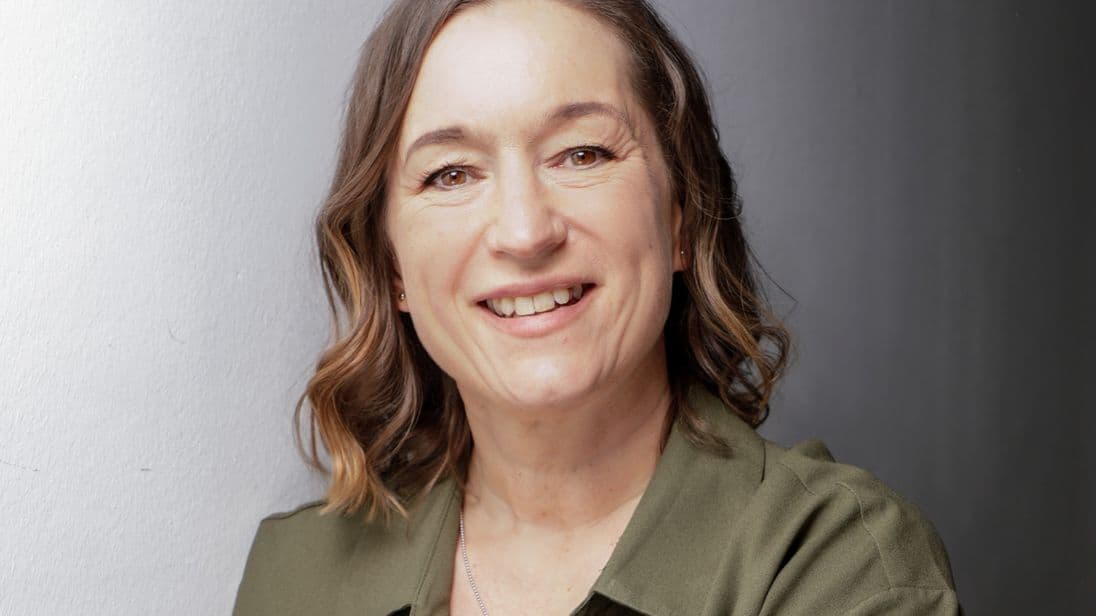 „Ein gestresstes Hirn denkt unlogisch“, warnt Mentaltrainerin Lea Halm.  