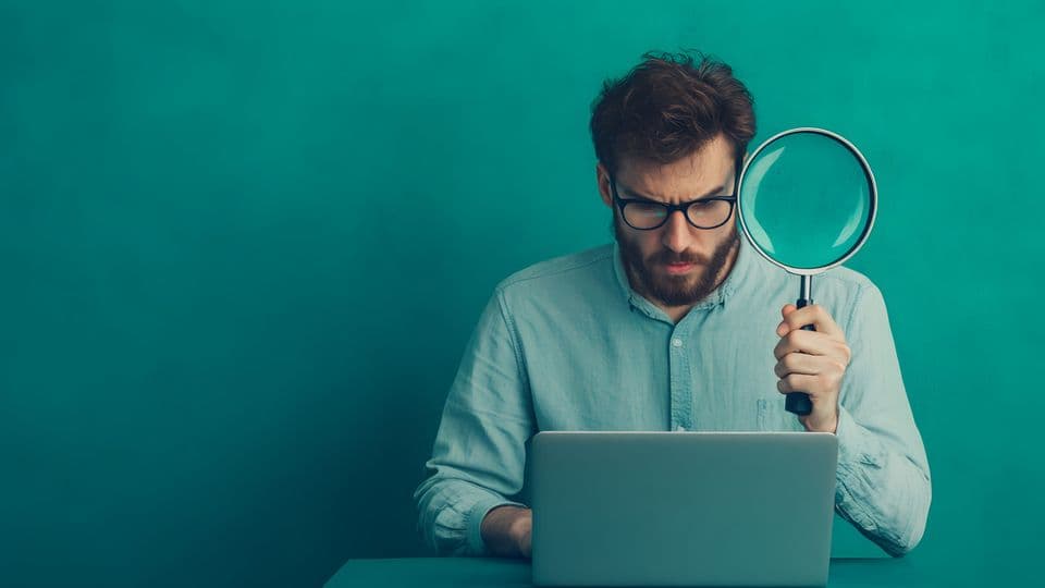 Digitale Angebote machen Handwerksbetriebe attraktiver, aber persönliche Empfehlungen sind weiterhin entscheidend bei der Handwerkersuche.