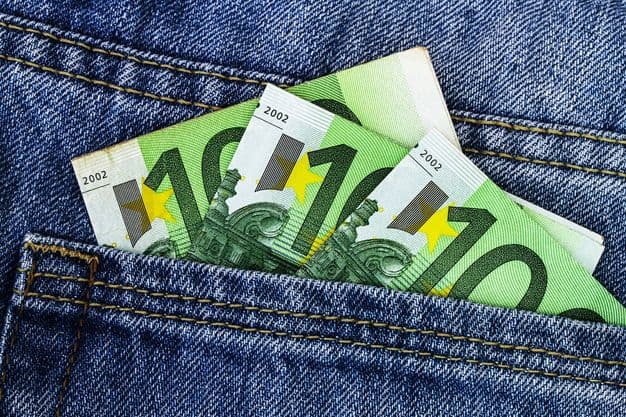 Bargeld in Hosentasche