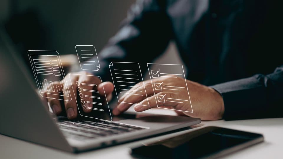 Elektronische Rechnungen ab 1. Januar 2025: Das Schreiben des Bundesfinanzministeriums enthält mehr als 60 Anwendungshinweise für die Praxis.