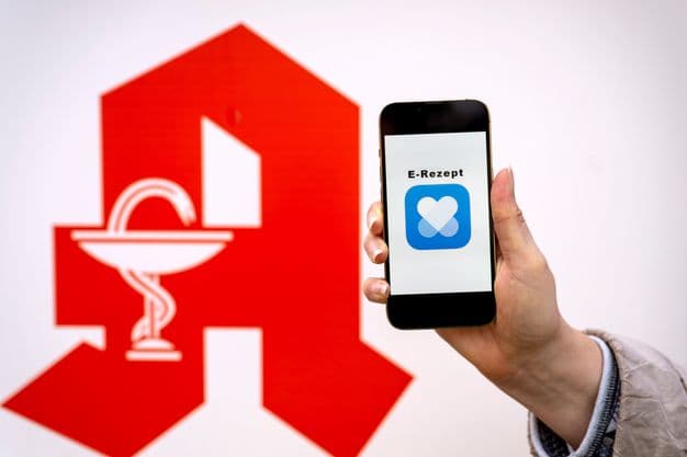 Seit 2024 erhalten Patienten Rezepte nur noch elektronisch. Als Nachweis für das Finanzamt benötigen Sie nun einen Beleg der Apotheke mit bestimmten Angaben.