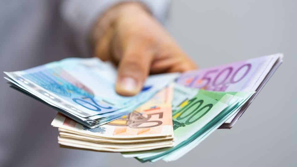 Neue Bundesförderung für E-Lastenräder: Handwerker, die künftig Lasten mit dem Fahrrad zum Kunden oder zur Baustelle transportieren wollen, können jetzt beantragen.