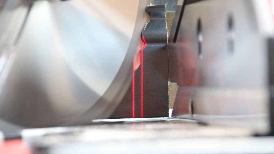 Metabo Kappsäge KGSV 72 Xact SYM im Praxistest