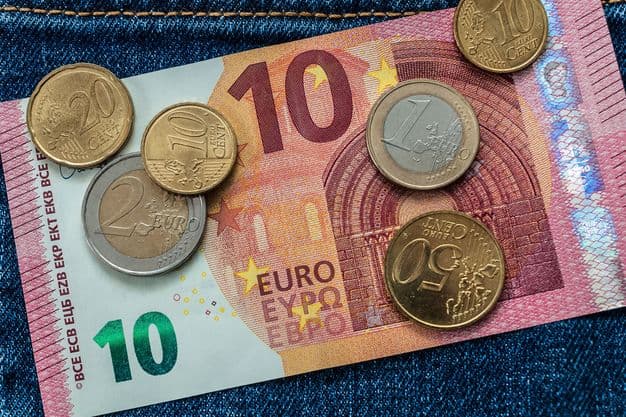 Erst 13,90 Euro und dann 14,60 Euro: Laut Beschluss der Bundesregierung steigt der gesetzliche Mindestlohn bis 2027 um 1,78 Euro.