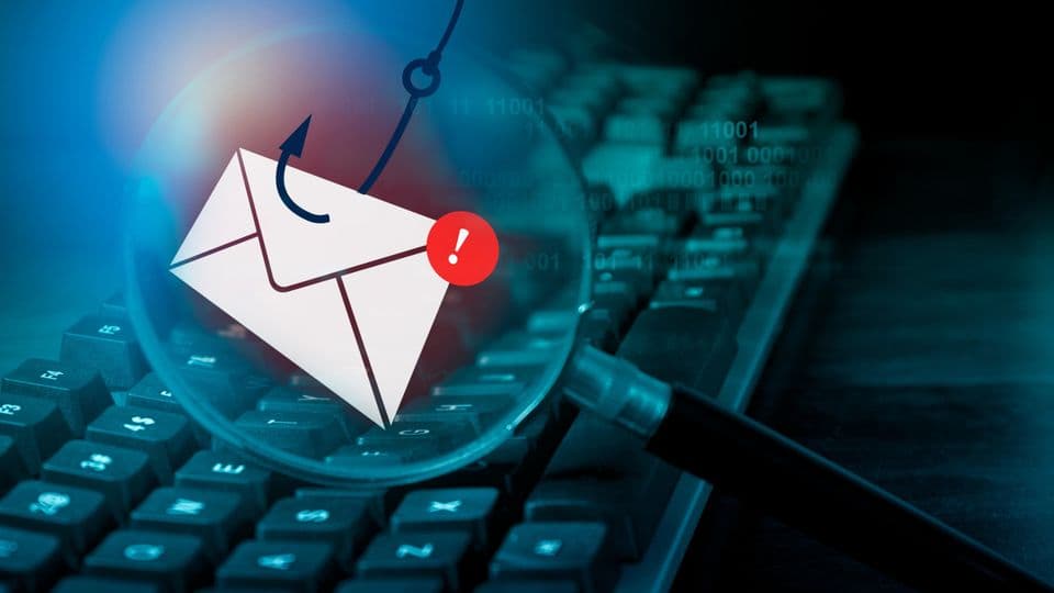 Achtung: Geben Sie niemals Daten an Dritte weiter, wenn der Absender einer E-Mail nicht bekannt ist. Es könnte eine Phishing-Mail sein.