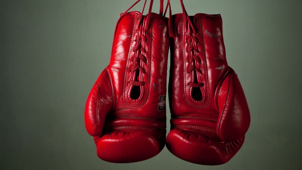 Schlagfertig einen verbalen Angriff parieren: Das geht nur mit kühlem Kopf.