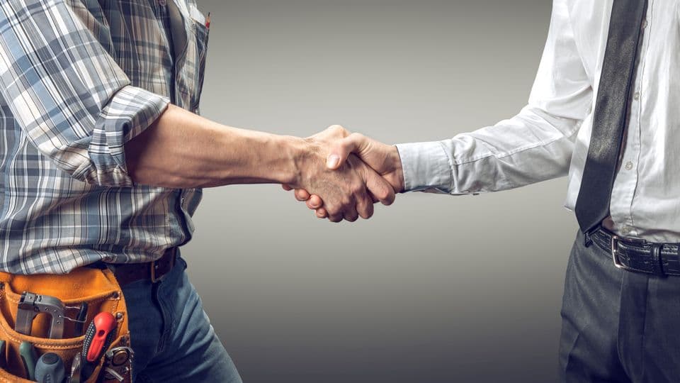 Mitarbeitende, die einen Handwerksbetrieb übernehmen, zahlen deutlich mehr als Familie, Freunde oder Fremde.