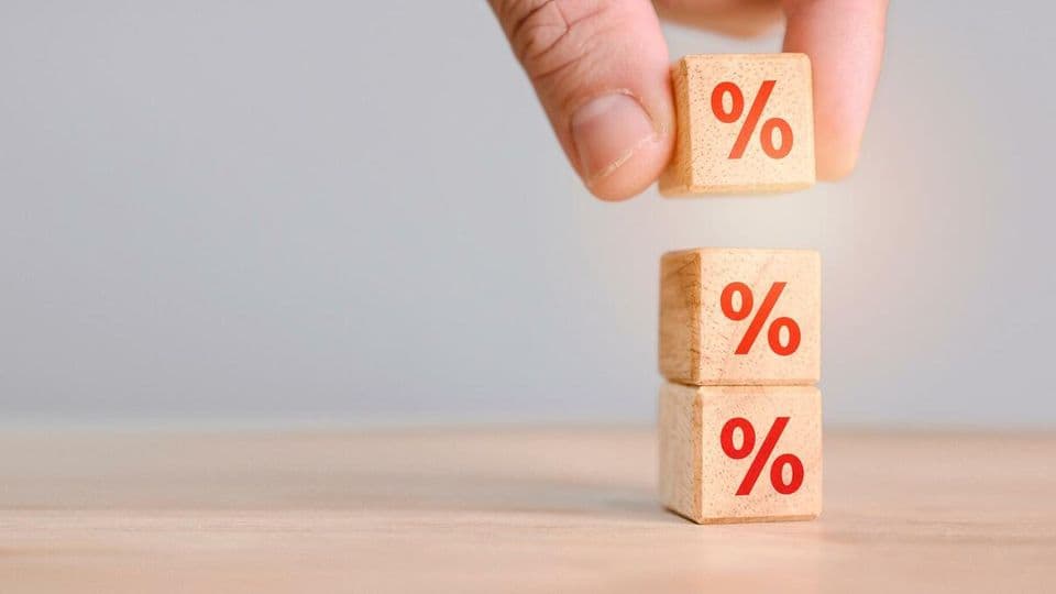 Fehlerhafte Rechnung: Ohne rückwirkende Rechnungskorrektur werden Steuernachzahlungen und Verzugszinsen fällig.