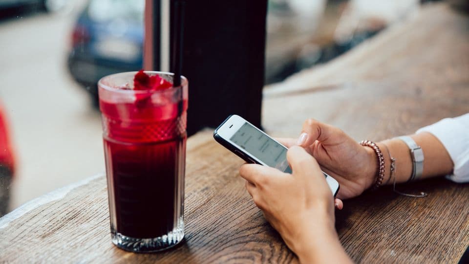 Ob ein Treffen mit Freunden oder ein Abend im Garten: Eine Belohnung oder ein Glücksmoment versüßt den Feierabend.