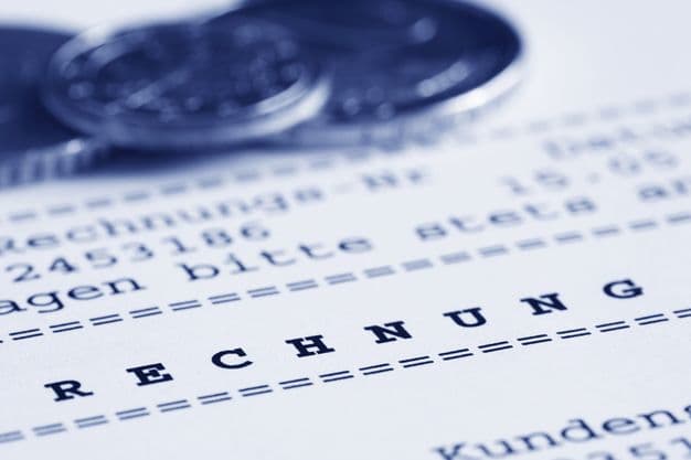 Ein Flyer informiert darüber, was Handwerker bei der Rechnungsstellung beachten müssen.