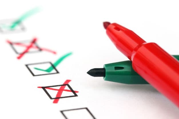 Nachhaltigkeit im Schnell-Check: Sparkassen und Genossenschaftsbanken interessieren sich vor allem für Branche und Standort ihrer Geschäftskunden, sagt Finanzierungsexperte Carl-Dietrich Sander.