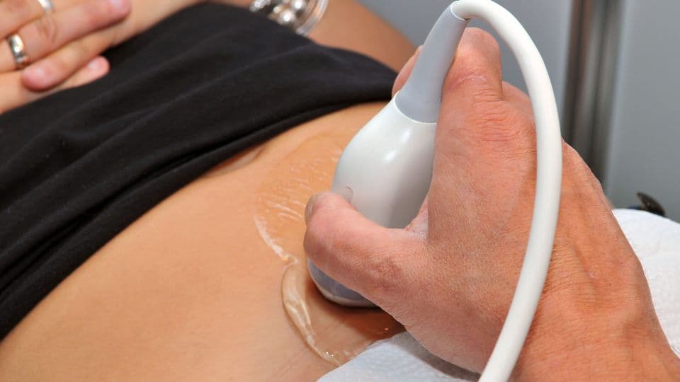 Ärztliche Untersuchung erforderlich: Für den Nachweis reicht ein selbst durchgeführter Schwangerschaftstest nicht aus.