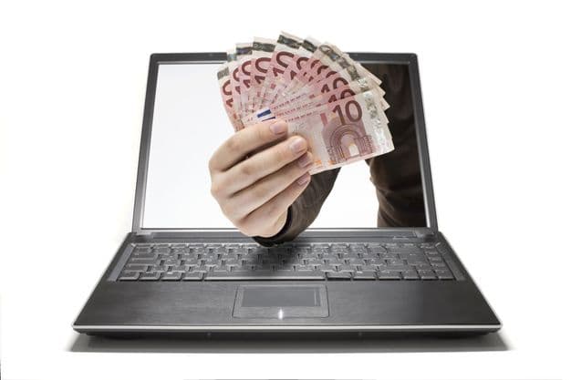 Schadensersatz hat nicht nur symbolisch Charakter: Das Bundesgericht hat einen Betrieb zu 1.000 Euro Schadensersatz verurteilt, weil er seine Auskunftspflichten nicht richtig erfüllt hat.