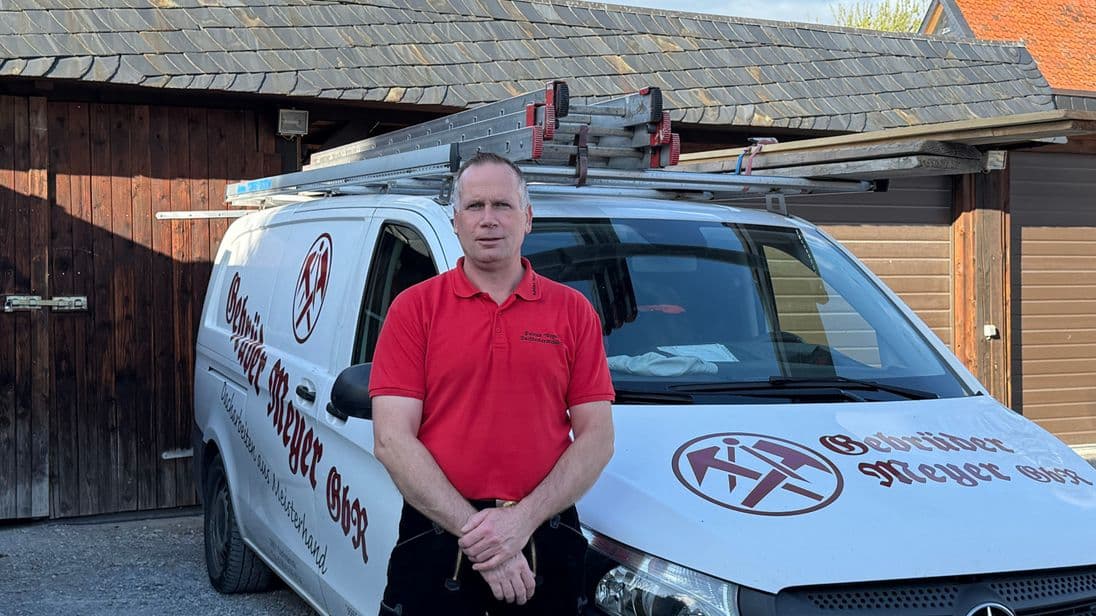 Patrick Meyer vom Dachdeckerbetrieb Gebrüder Meyer im handwerk.com-Interview.