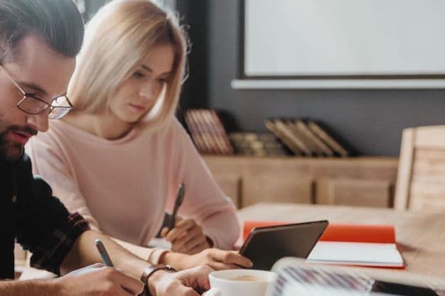 Engagierter Nachwuchs kann mit dem richtigen Betrieb und dem passenden Bildungsangebot zur qualifizierten Fach- und Führungskraft werden.