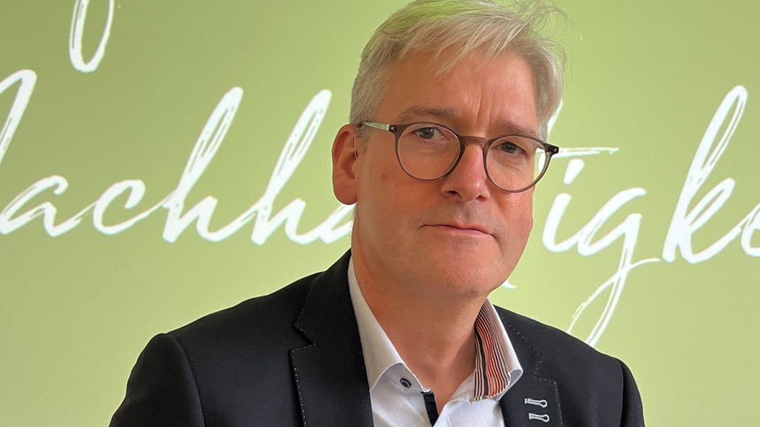 Jochen Quathamer von der Tischlerei Neuhaus im handwerk.com-Interview.