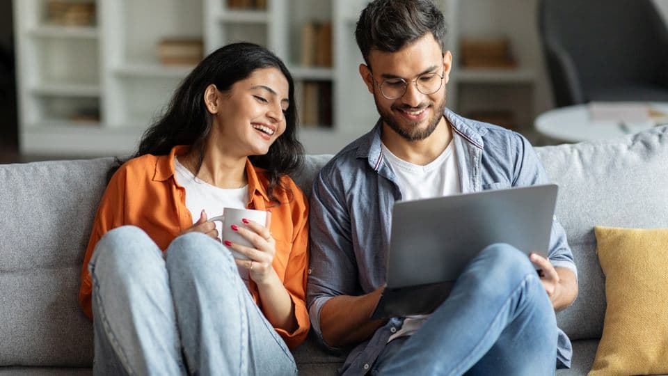 Mit einer informativen, für den Kundenservice gut ausgestatteten Homepage können Handwerkbetriebe ihre Kunden auf dem Sofa “abholen”.