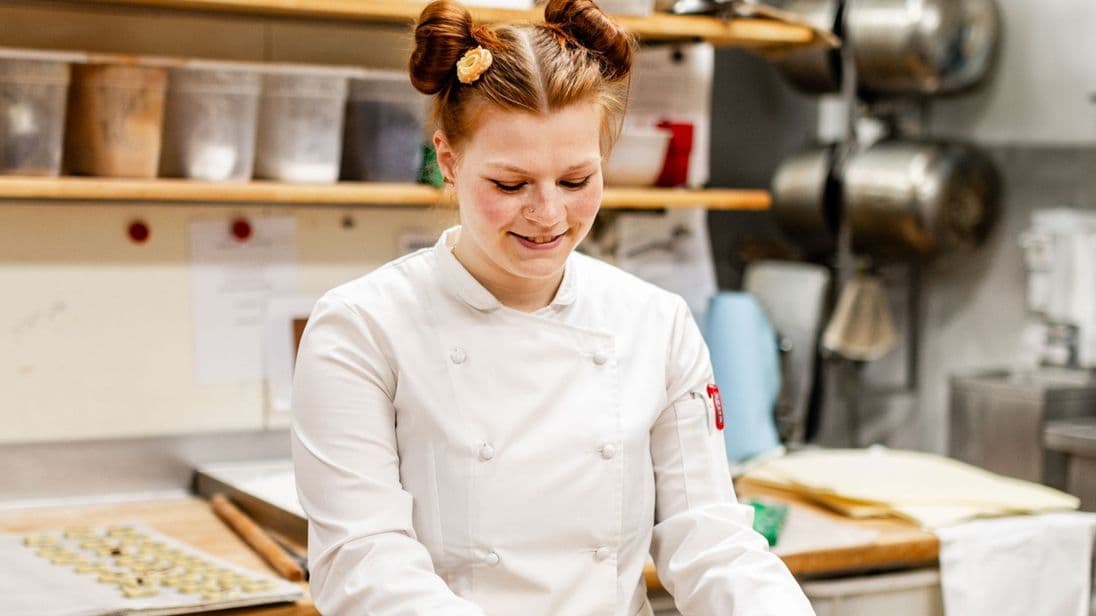 Konditormeisterin Theresa Mayer