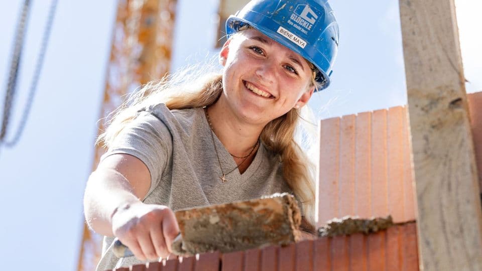 Maya Maxima Scheel, Maurerin und Gesellin