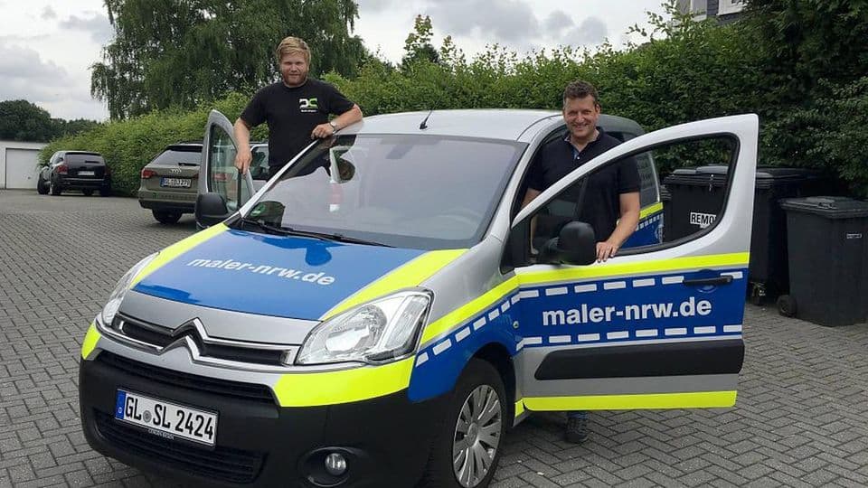 Diese Fahrzeugbeschriftung ist ein echter Hingucker