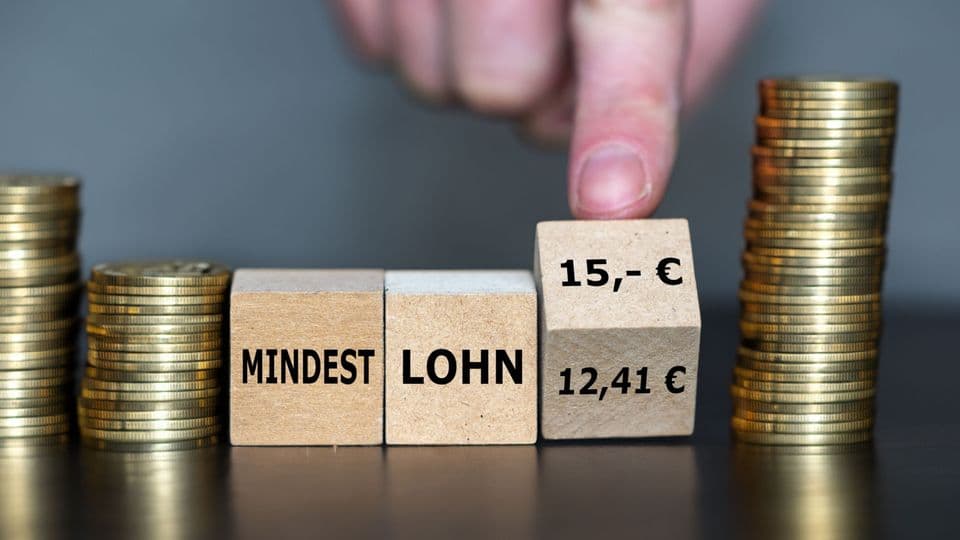 Vorstoß vom Bundeskanzler: In einem Interview hat sich Olaf Scholz dafür ausgesprochen, den Mindestlohn in zwei Schritten anzuheben.