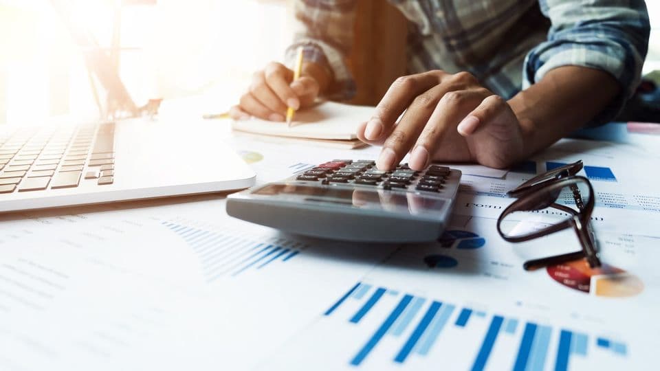 mensch rechnet scharf nach