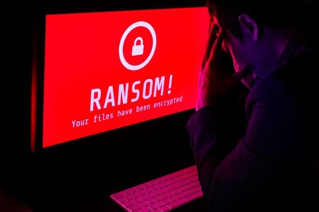 Vor allem vor Ransomware-Angriffen, bei denen Daten von Unternehmen verschlüsselt und dann erpresst werden, warnt das BMWK.