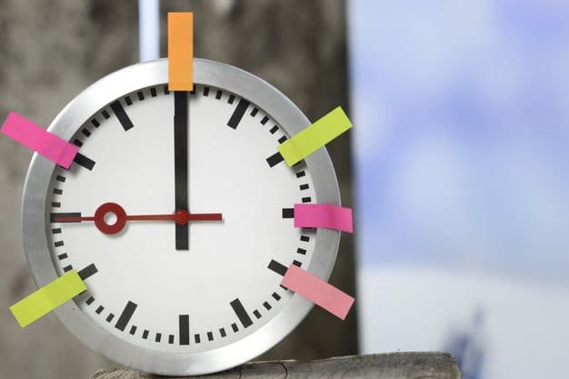 Der Countdown läuft: Ab 2025 müssen Betriebe von Lieferanten und Dienstleistern elektronische Rechnungen empfangen können.